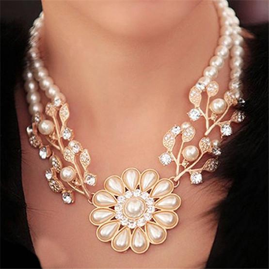Women's Bohemian Flower Pendant Necklace Choker Jewelry Gift