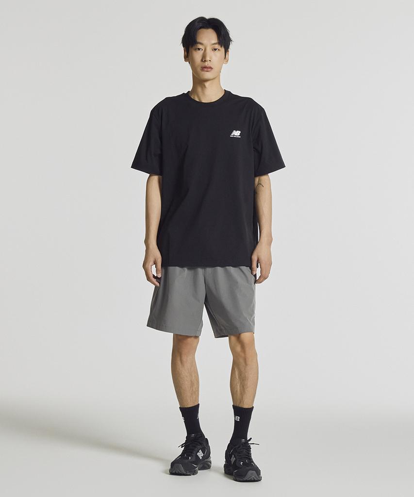 New Balance Nbneg31633 / Uni Frozen Essential Футболка с коротким рукавом и маленьким логотипом (черный)