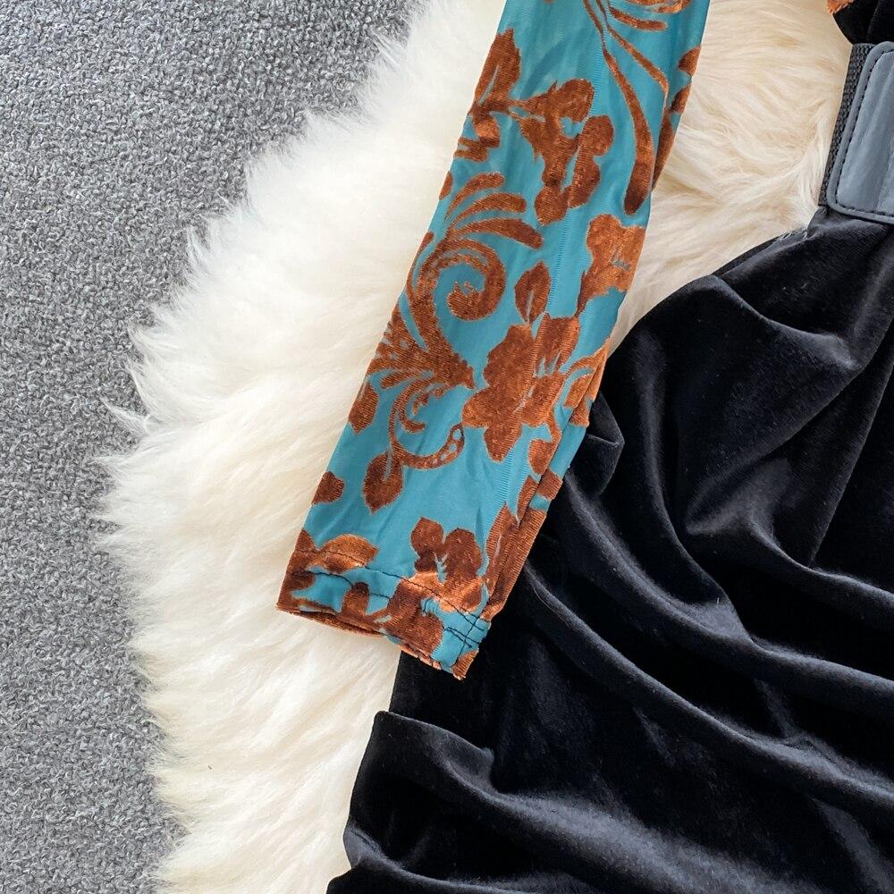 Autumn New Style of Celebrity Temperament V Neck Bronzing Printing High Waist Fold Stitching False Two Bag Hip Dress