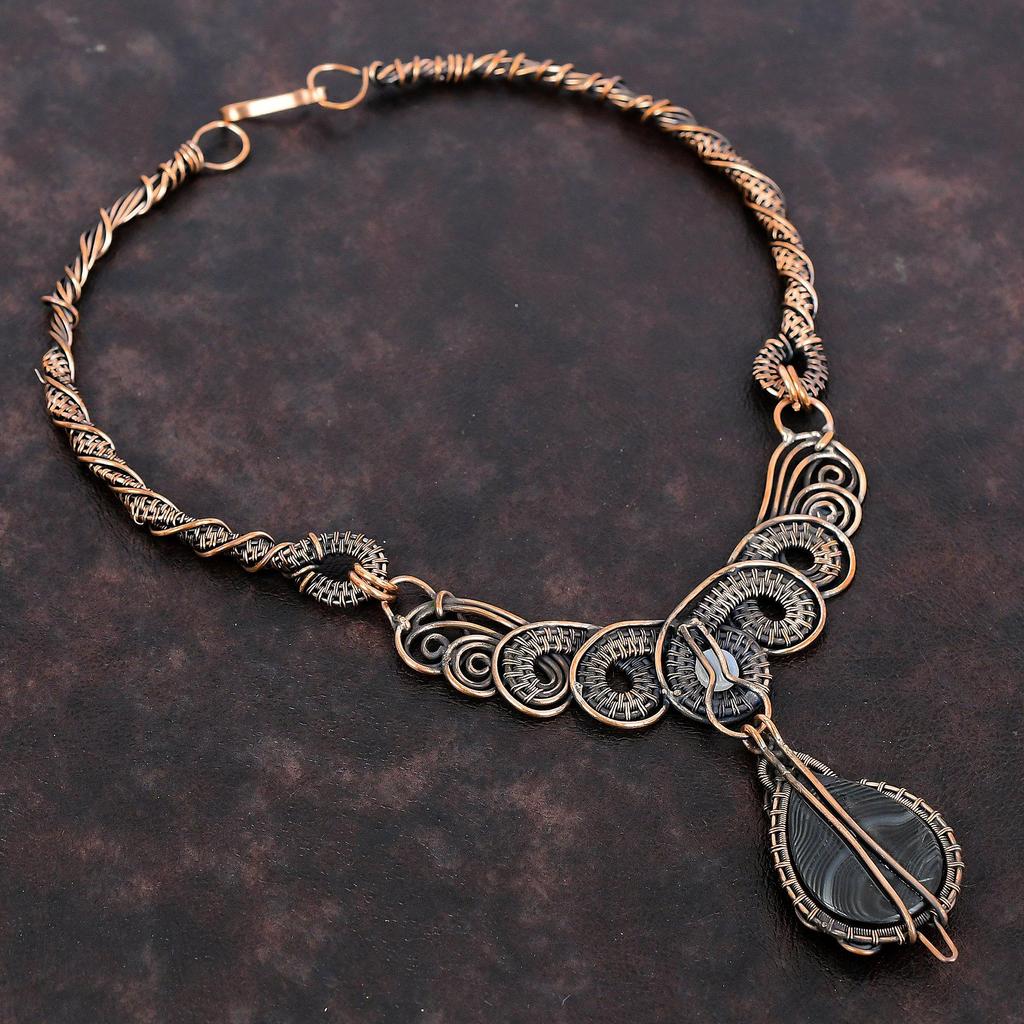 Ожерелье из псиломелана, ожерелье из медной проволоки, ожерелье ручной работы с радужным лунным камнем, дизайнерское ожерелье, свадебный подарок, драгоценный камень, медные украшения