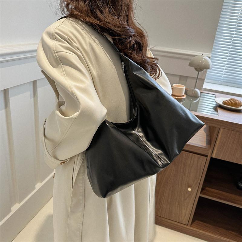 Stylish Casual Shoulder Bag For Women 2023 Trendy Large Capacity Tote Purse
