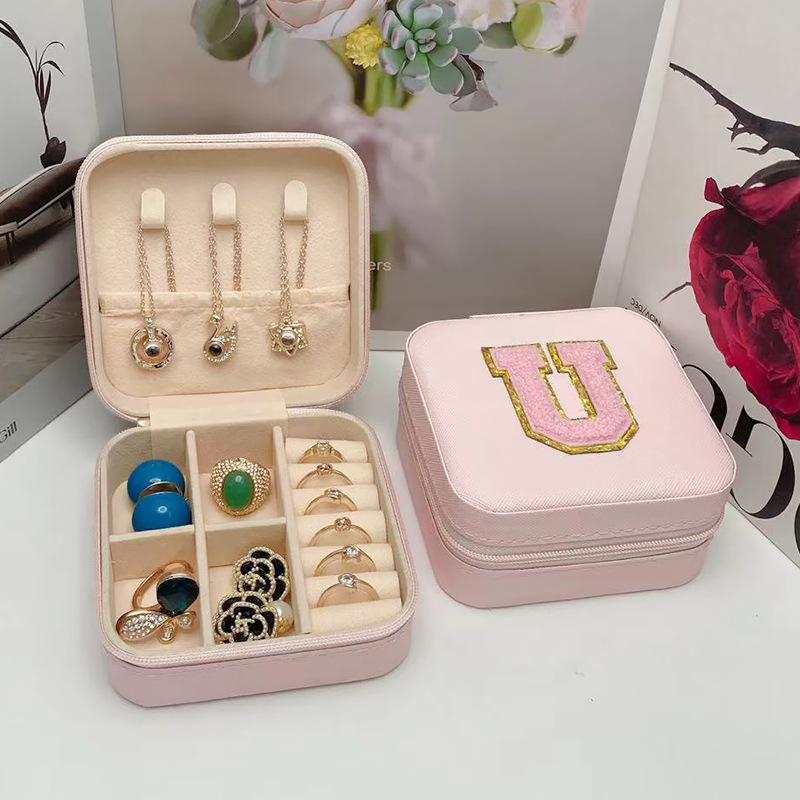 1 шт., шкатулка для драгоценностей с буквами AZ, портативный мини-футляр для ювелирных изделий с алфавитом, розовый органайзер из искусственной кожи с изысканными буквами для женщин и девочек
