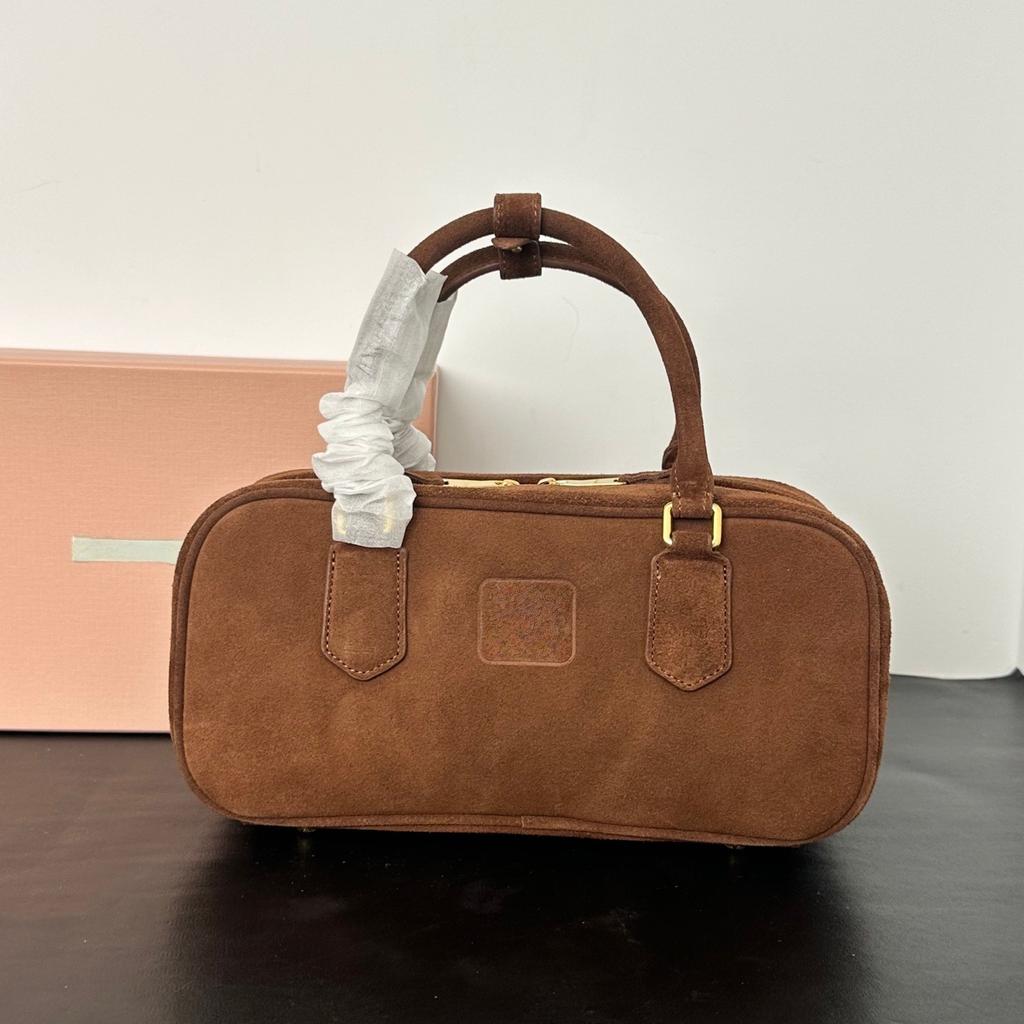 Сумка-мяч Miu Series Classic Preservation Женская из коровьей кожи Высококачественная кожа Сумка с верхней ручкой Замшевая коровья кожа Одно отделение Сумка через плечо