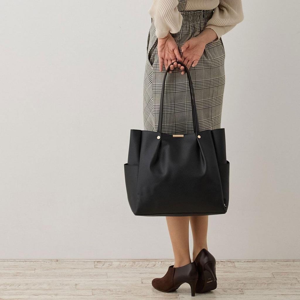 1329 A4 Size Horizontal Work Neat Fake Leather Tote Bag LT MED ROOWORK [Rootote] (03 Beige)