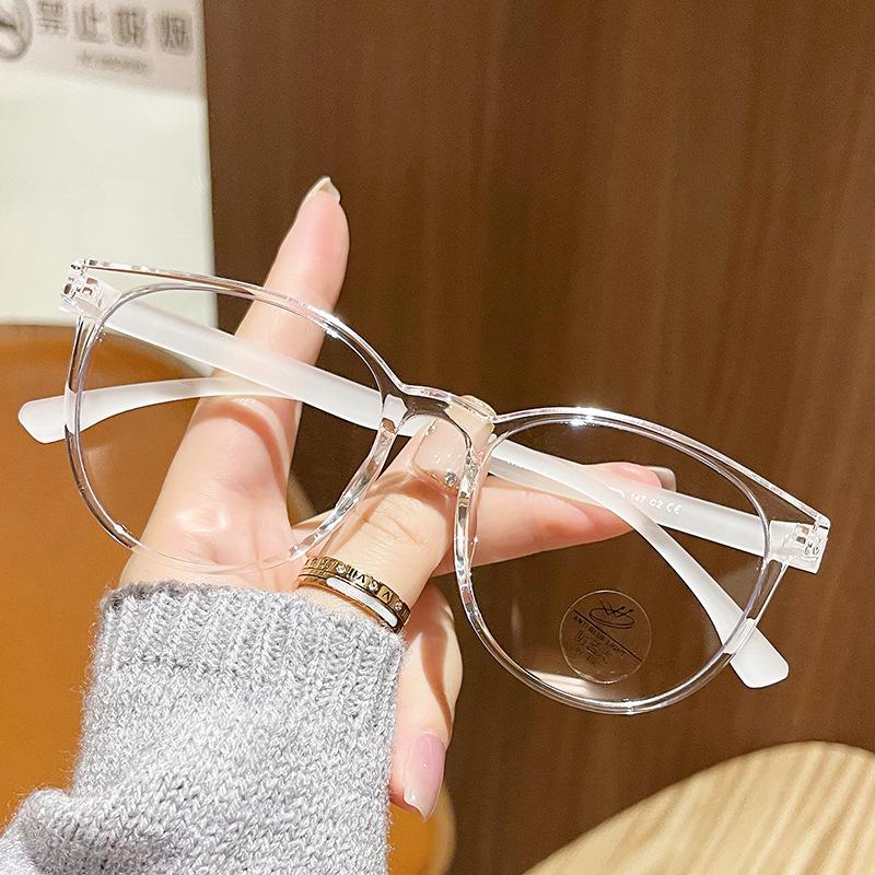 New fashionable retro TR screwless anti-blue glasses, olive green round frame myopia glasses