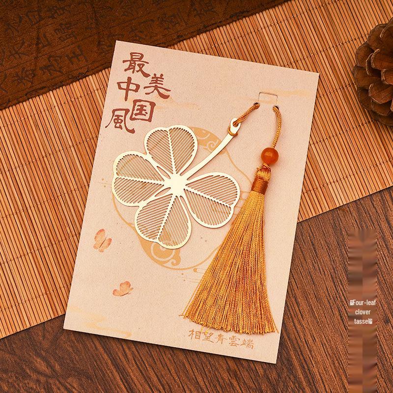Elegant Chinese-Style Brass Pendant Bookmark: Cultural & Creative Gift for Students