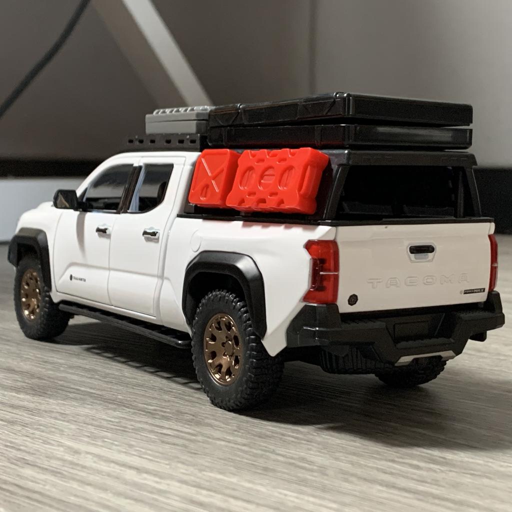 1/24 Toyota Tacoma Внедорожник Внедорожный Автомобиль Модель из Литого Сплава Звук и Свет Инерционный Детская Игрушка Автомобиль Подарки на День Рождения для Мальчика Детей