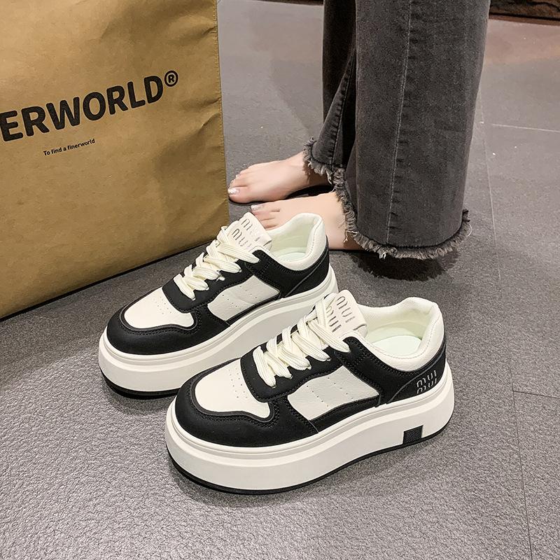 Niche Platform Leather White Shoes Women's 2025 Spring New Ins Versatile Sports Shoes Small Casual Board Shoes