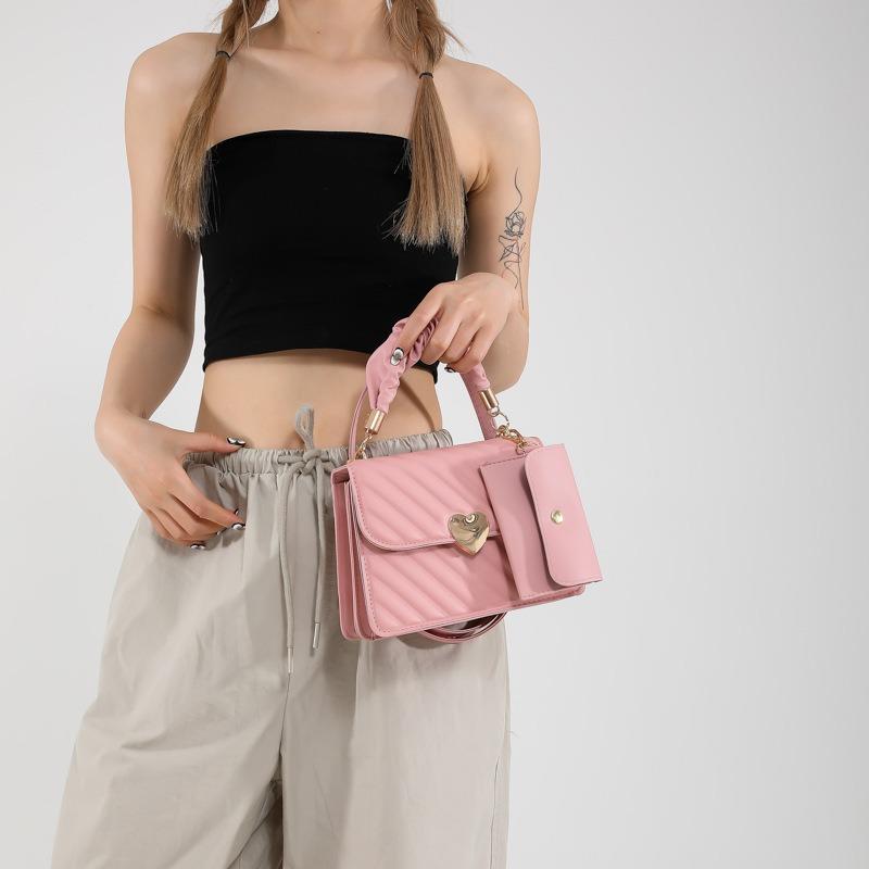 New Messenger Bag Small Square Bag Fashionable Casual Texture Women's Bag Hand Commuting Simple Personality Popular Shoulder Bag