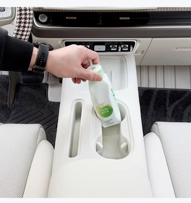 For ORA 5 2026 Center Console Armrest Box Silicone Storage Integrated Wireless Charging Water Cup Phone Slot Interior Accessory