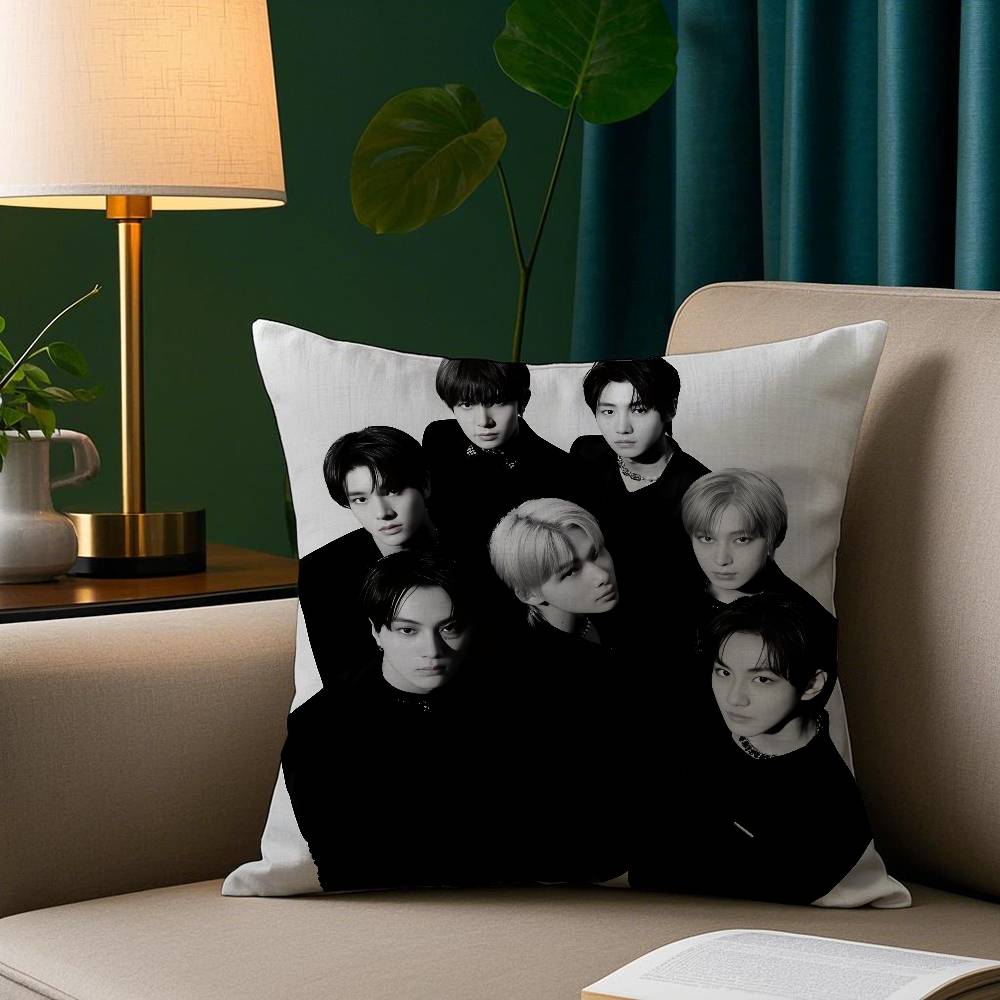 Kpop E-Enhypens Наволочка Короткий плюш Принт Наволочка Квадратные Наволочки для дивана Домашний декор