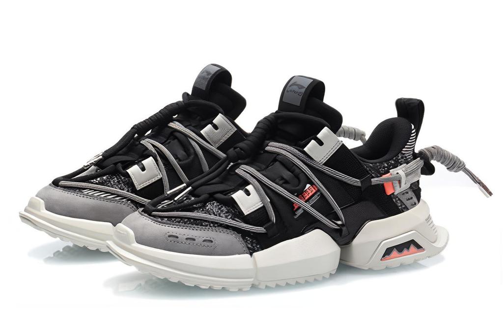 Li Ning Массивные кроссовки женские низкие черные/белые AGLP088-3