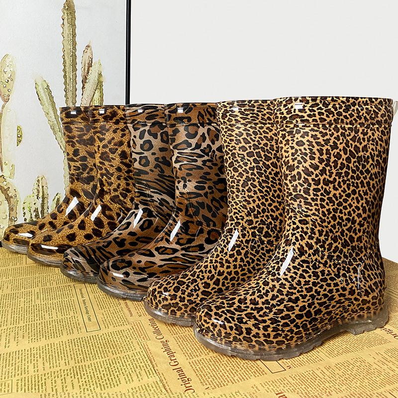 Женские дождевые туфли носят африканский леопардовый принт, дождевые сапоги средней длины, водонепроницаемые сапоги, женские дождевые туфли