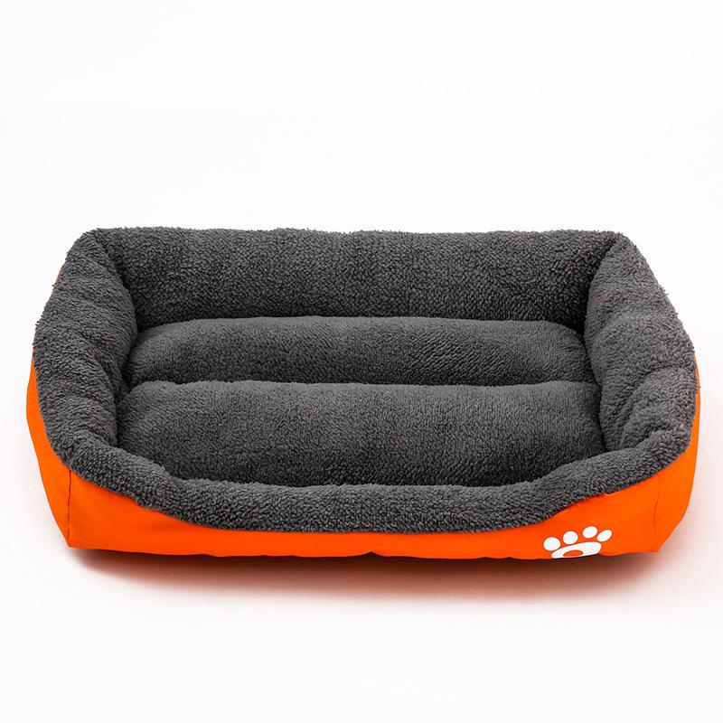 Doghouse All Seasons Universal Non-slip Square Candy Colored Footprints Dog Mat Fashionable Plush Winter Warm Pet Cat and Dog Kennel