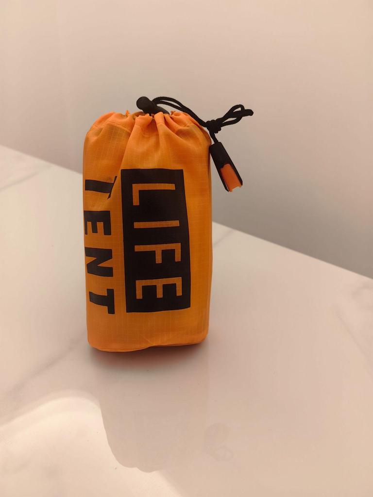 Аварийная палатка для выживания на открытом воздухе и термоодеяло