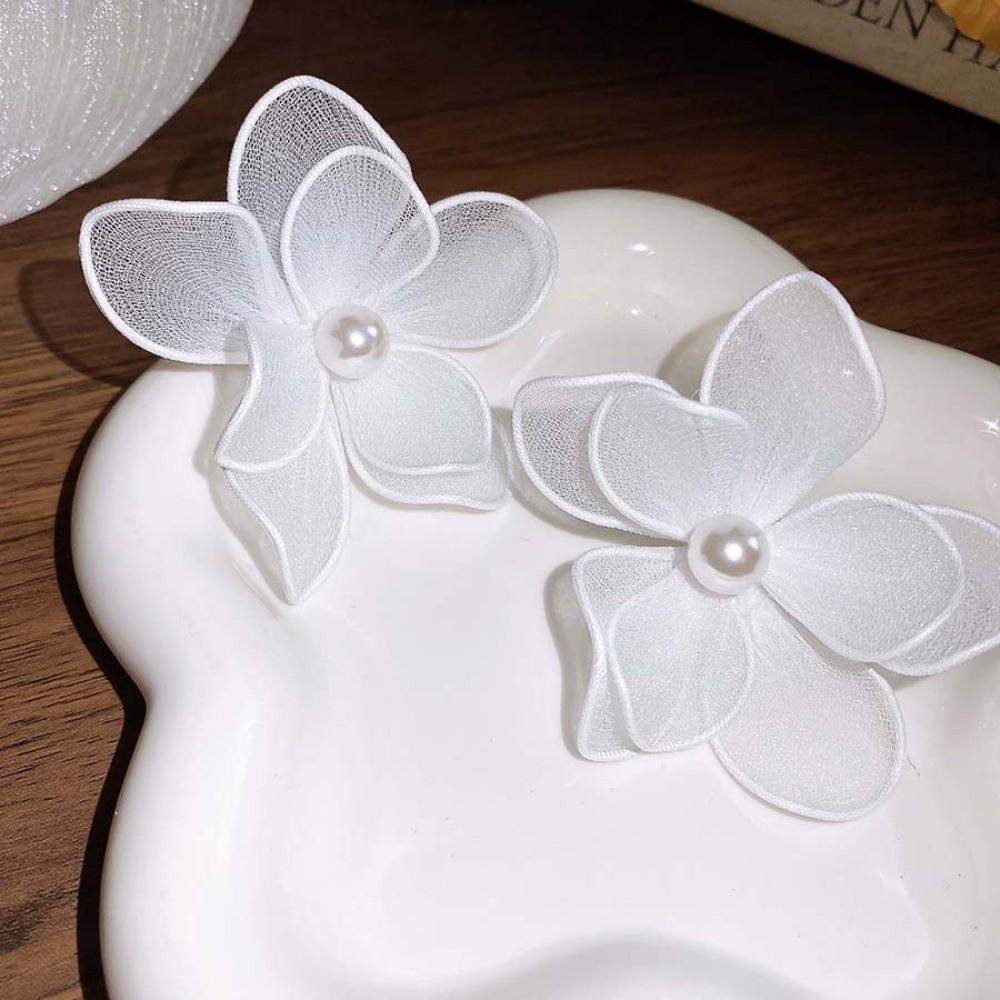 Iron Wire Iron Mesh Flower Earrings Big Floral Exaggerated Women Floral Ear Studs Pearl Jewelry Accessories Ladies Stud Earrings