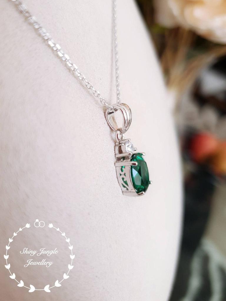 Зеленый изумруд Дизайнерское ожерелье Натуральный изумруд солитер Подарок на свадьбу для женщин