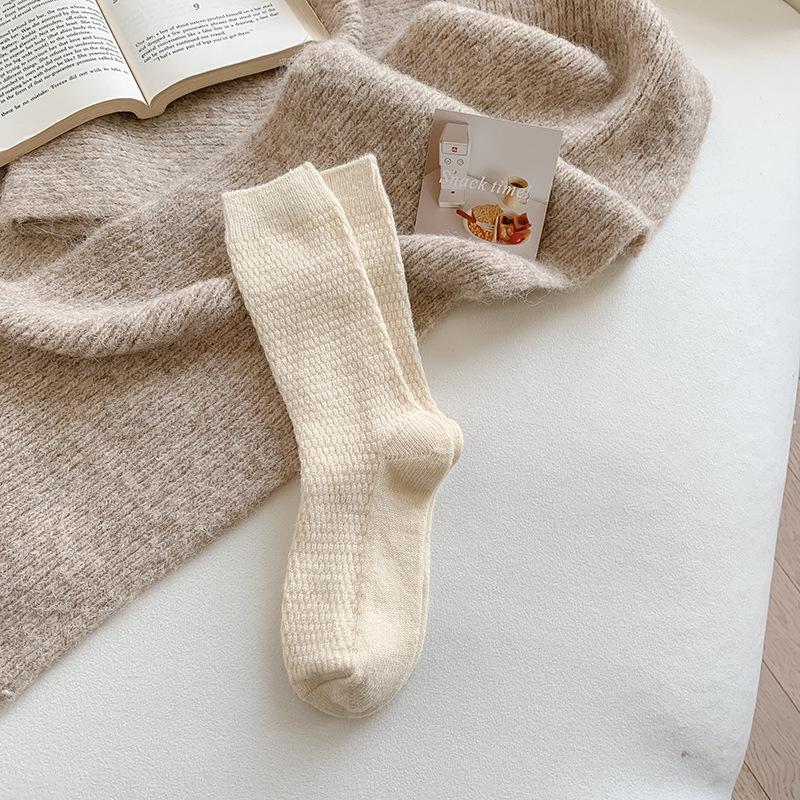 Женские бежевые зимние толстые гольфы до середины икры с присборенным верхом - Теплые, морозостойкие, послеродовые, в японском стиле