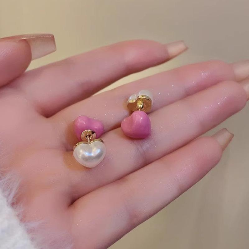 2023 High-End French Pearl Earrings: Light Luxury, Unique Design for Women