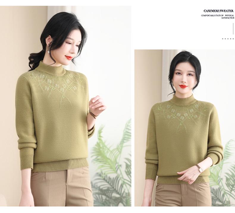 Mom's Winter Plush Sweater Base Layer for Seniors: Warm, Thickened Inner Top for Women