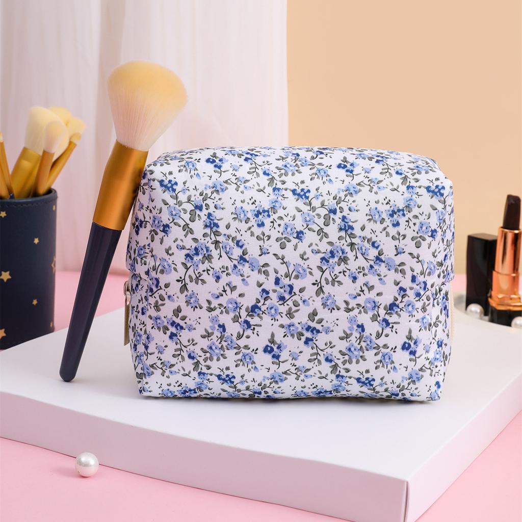 Women's Quilted Makeup Bag Floral Cosmetic Bag Beauty Travel Toiletry Bag Organizer Cotton Makeup Brushes Storage Case
