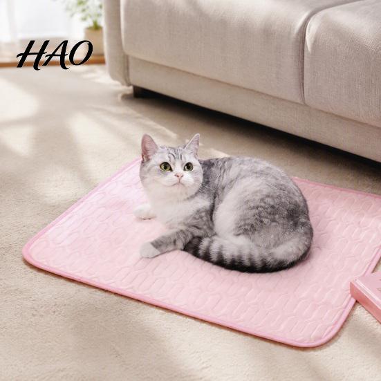 Ice Silk Pet Pad Cooling Mat, Dog Pad, Breathable Washable Durable Bed for Large Dogs Summer And Cats, Floor Sofa Crate Heat Dissipation Mat