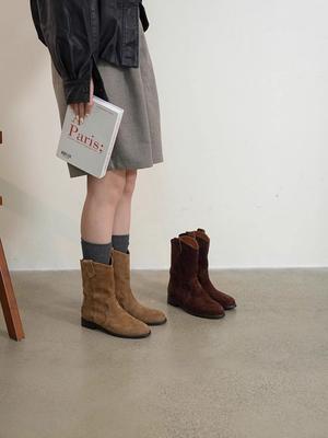 Матовые западные полусапожки на низком каблуке женские 2025 осень и зима новые французские ретро коричневые ковбойские сапоги средней высоты