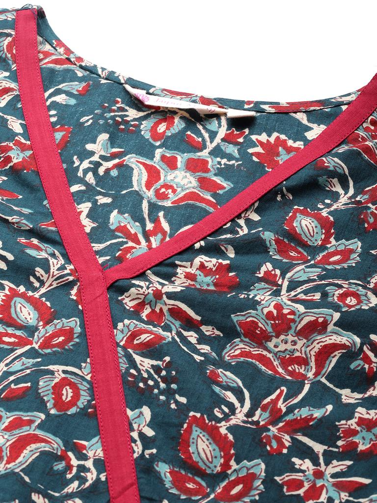 Женский темно-синий топ с запахом и принтом