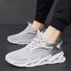 2024 летняя новая мужская обувь спортивная и обувь для отдыха весенне-осенняя одинарная обувь дышащая сетчатая обувь мягкая подошва сетка универсальная рабочая обувь