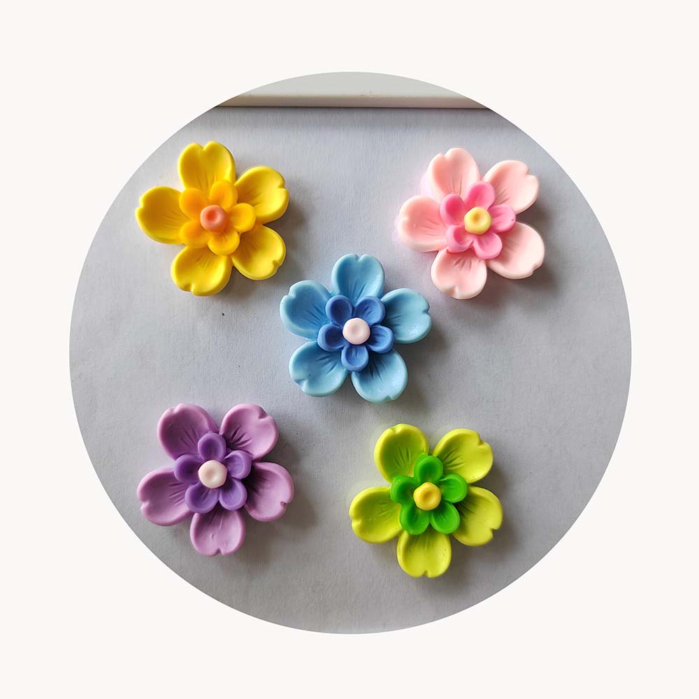 New Colorful 26mm Cute Mini Flowers Flat Back Resin Cabochons Scrapbooking DIY Jewelry Craft Decoration Accessories
