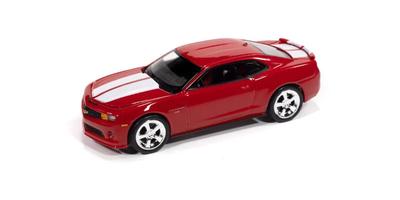 Kyosho AUTO WORLD Масштаб 2011 Chevy Camaro RS Victory Red AWSP184B 1/64 (Готовая модель)
