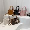 New Summer Texture Fashionable Casual Simple and Fashionable Shoulder Bag Retro Crossbody Small Square Bag
