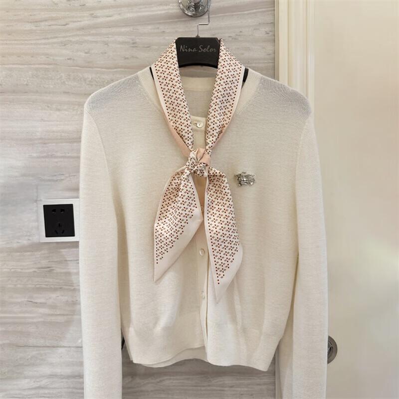 NINA SOLOR Light Peacock Flower Double-Sided Silk Scarf