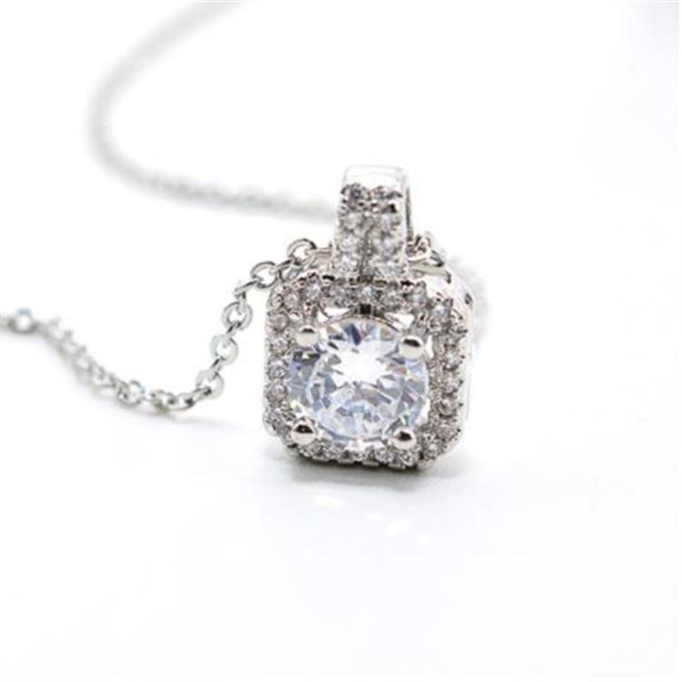 Zircon Necklace Square Cut Clavicle Chain Versatile Pendant Jewelry Minimalist Design Simple Style Elegant Women