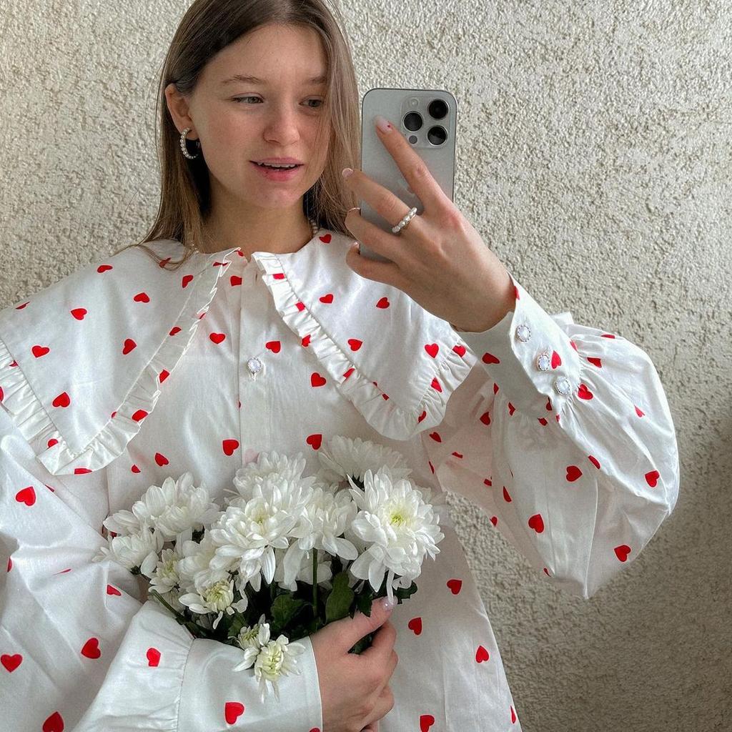 Spring and Autumn Women's Cotton Shirt Love Printed Shirt Doll Collar Lantern Sleeve Shirt