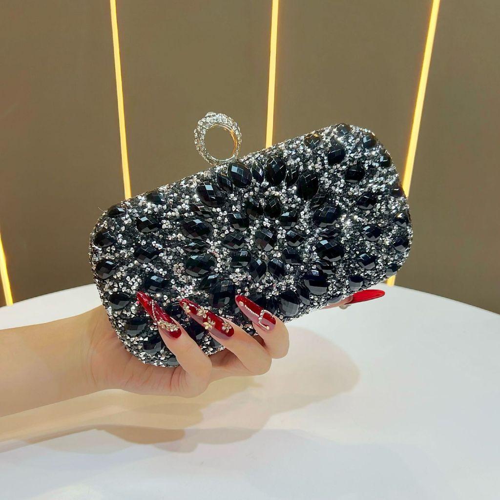 Minimalist Evening Clutch With Rhinestone Embellishments For Formal Events