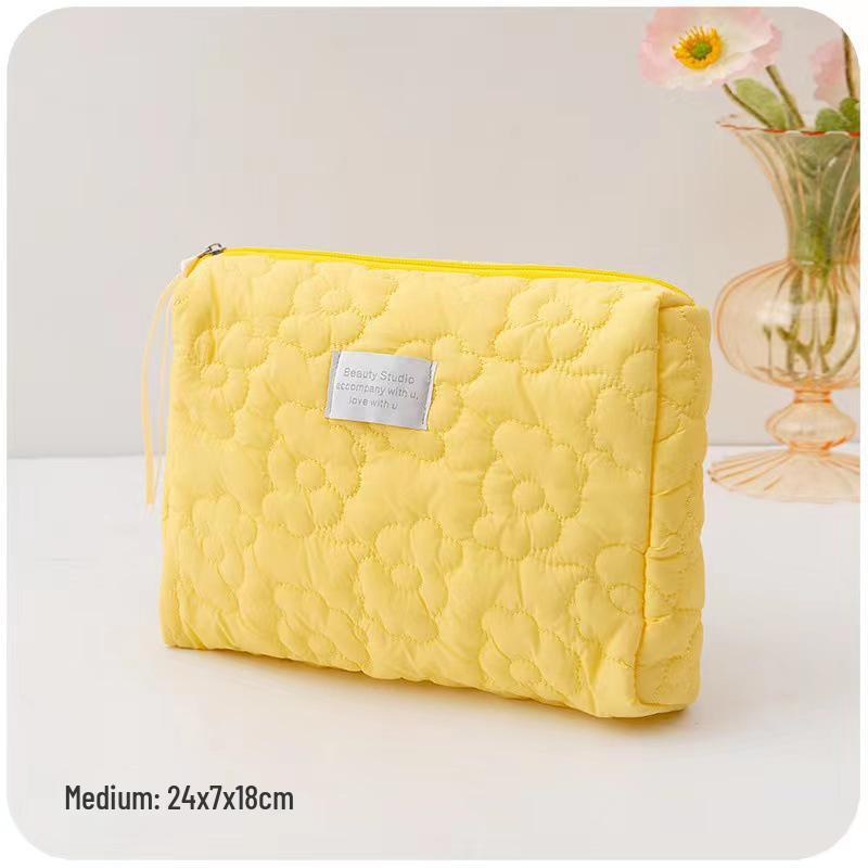 Облачная косметичка: Портативный мягкий дорожный органайзер большой вместимости, с пушистым дизайном, идеально подходит для хранения косметики или карандашей