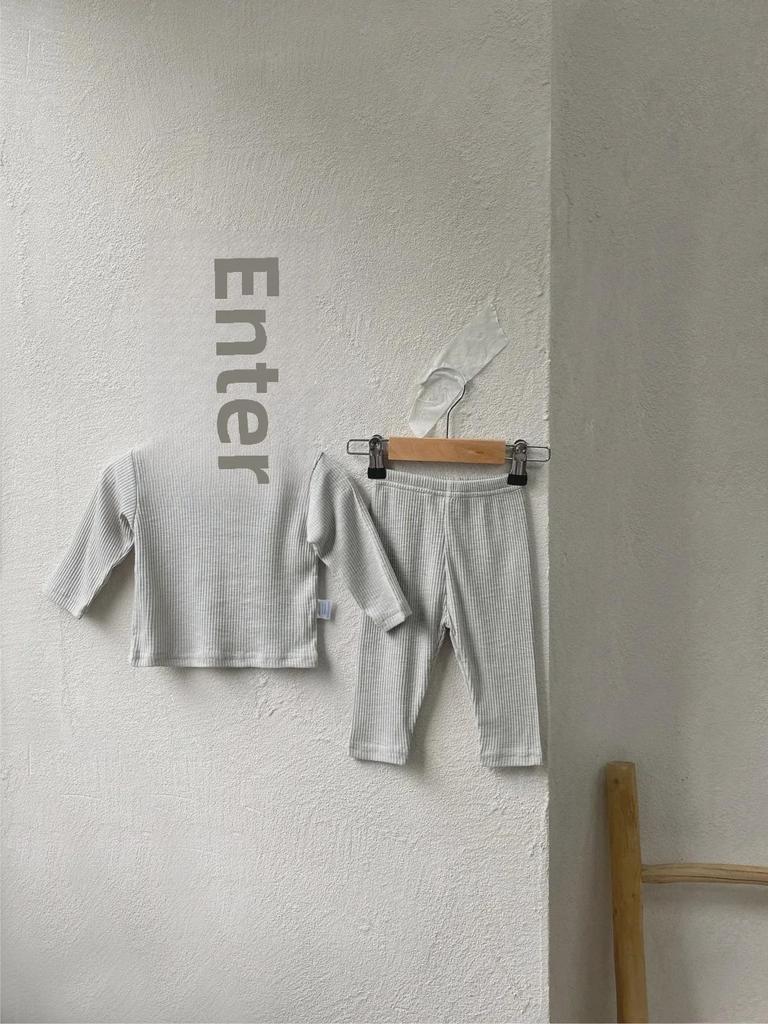 Осенний детский пижамный комплект: Эластичный, удобный, грубый пит-стиль для мальчиков и девочек