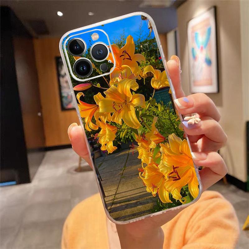 Phone Case For iPhone 17 Pro Max 17 Air 16 15 14 13 Pro Max 15 16 Pro 15Plus Lily Flower Silicone Cover