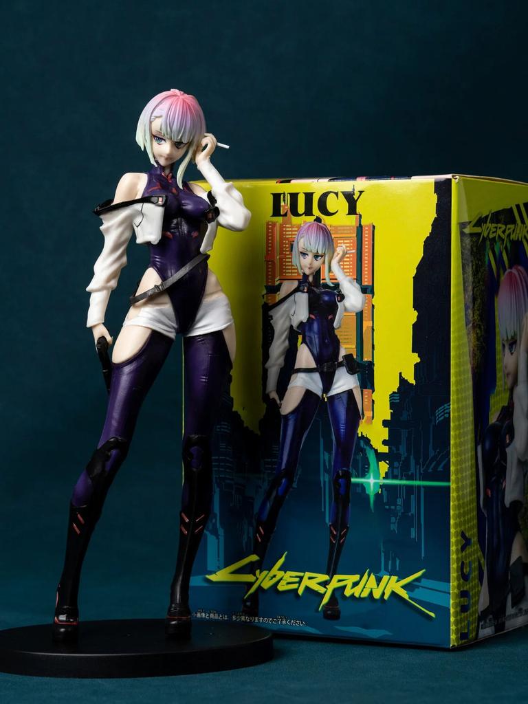 Фигурка Ребекки из серии Cyberpunk Edgerunners, высокодетализированная, прозрачная, коллекционная, отличный подарок.