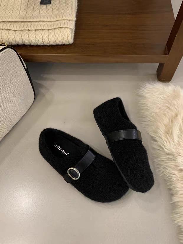 Белые туфли из овечьей шерсти в горошек для женской верхней одежды 2025 зима верхняя одежда новые бархатные туфли Мэри Джейн на плоской подошве из хлопка