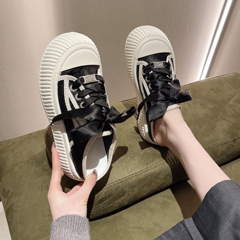 Модная женская обувь 2024 года, полутапочки Baotou для женщин, которые можно носить весной, летом и осенью, повседневные полутапочки на толстой подошве