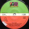 7-дюймовая пластинка DARYL HALL  JOHN OATES  Shes Gone K10502 Atlantic 1974 UK Rock Б/у