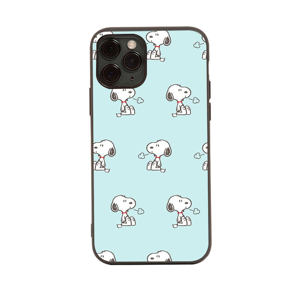 SM4 Snoopy Cartoon Black Sofe Case для iPhone 16 15 Plus 14 13 Pro 8 SE XR XS Max P30 Nova 5T Y5P Y6 Y7 Y8P Y9 Realme C30 C33 C31 VIVO Y36 V27