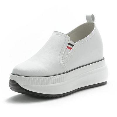 Модные туфли на танкетке 8 см, мокасины, женские туфли на платформе, сандалии известного бренда, летняя обувь из натуральной кожи с перфорацией, скрытая танкетка, женская обувь