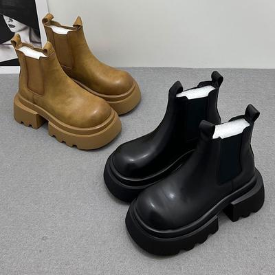 Платформа Женские Ботильоны для снега Модная обувь Трендовые мотоциклетные ботинки Плоские туфли Повседневные кожаные зимние новые женские