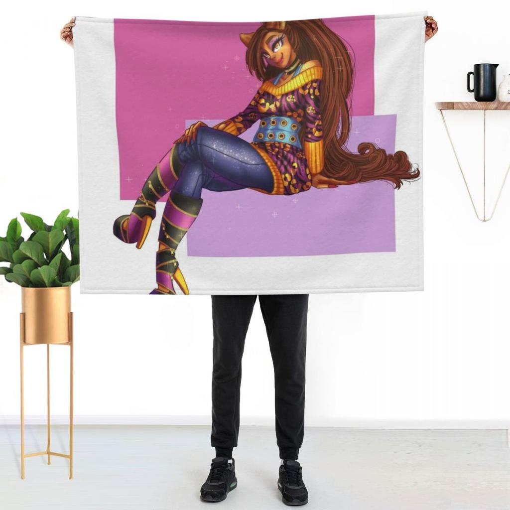 Clawdeen Wolf Throw Blanket Machine Washable Soft Warm Blanket