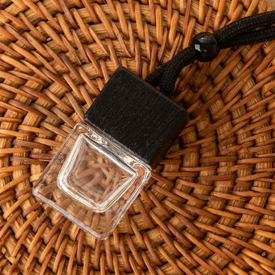 8ML Refillable Perfume Bottle with Wooden Lid Clear Glass Aromatherapy Essential Oil Empty Bottle Rearview Mirror Hanging Fragrance Bottle Home