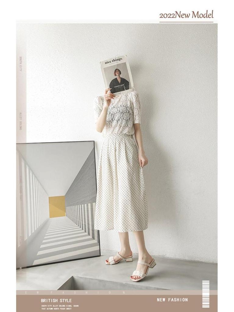 Женские летние сандалии на массивном каблуке во французском стиле 2025: Босоножки и шлепанцы на среднем каблуке, популярные в интернете