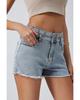 Azura Exchange Винтажные джинсовые шорты с эффектом потертости и бриллиантовыми заклепками